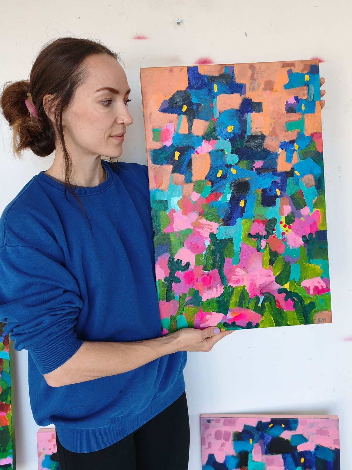 Moderní květinový obraz vhodný do ložnice nebo nad stůl v jídelně