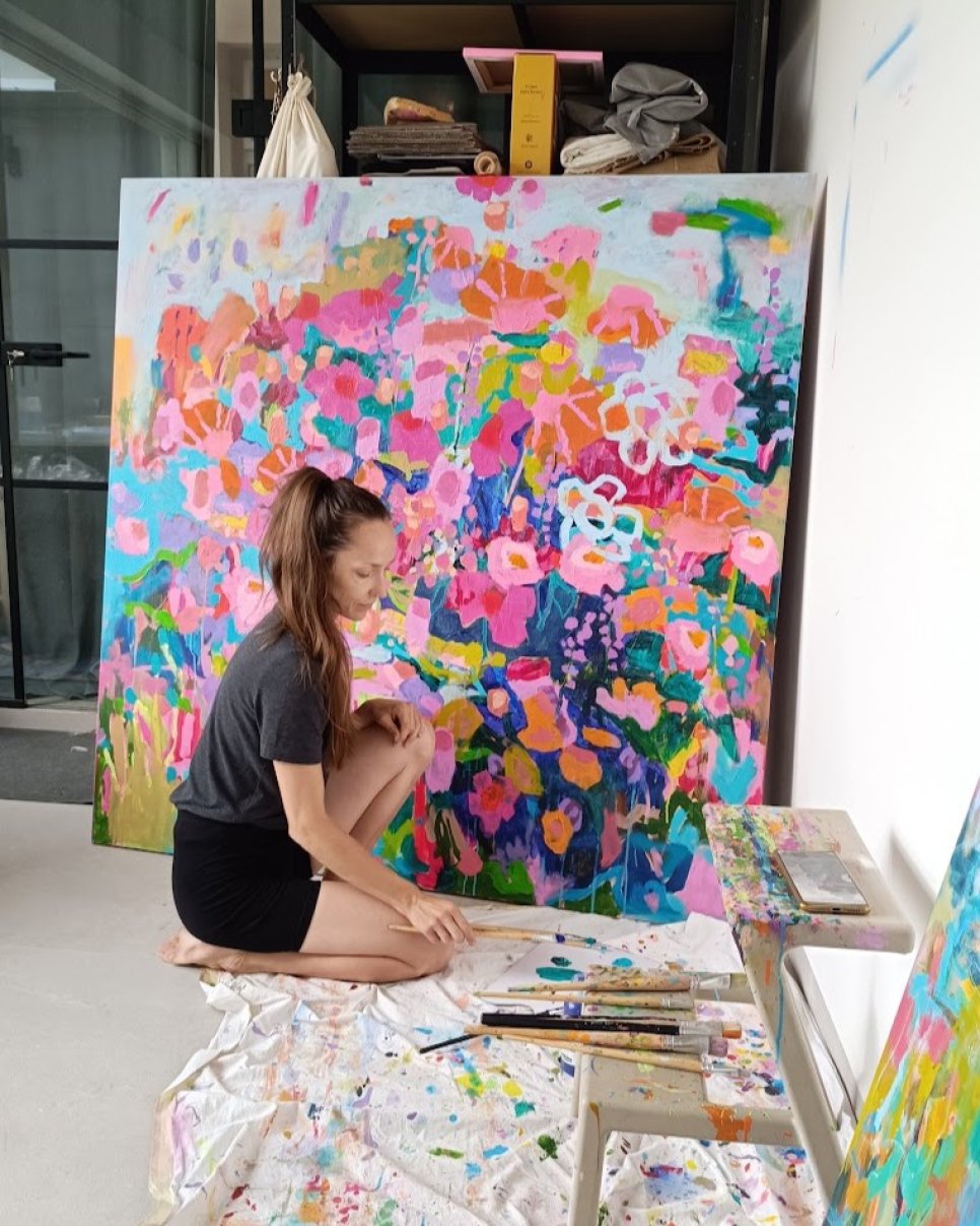 Jak vzniká obraz: můj proces malby abstraktních květin krok za krokem Jak vzniká obraz: můj proces malby abstraktních květin krok za krokem